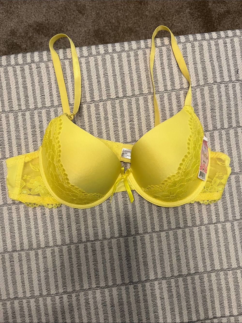 Mamia Bright Yellow Lace Push-Up Bra